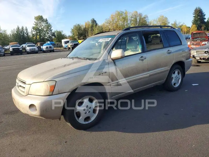 2004 Toyota Highlander photo