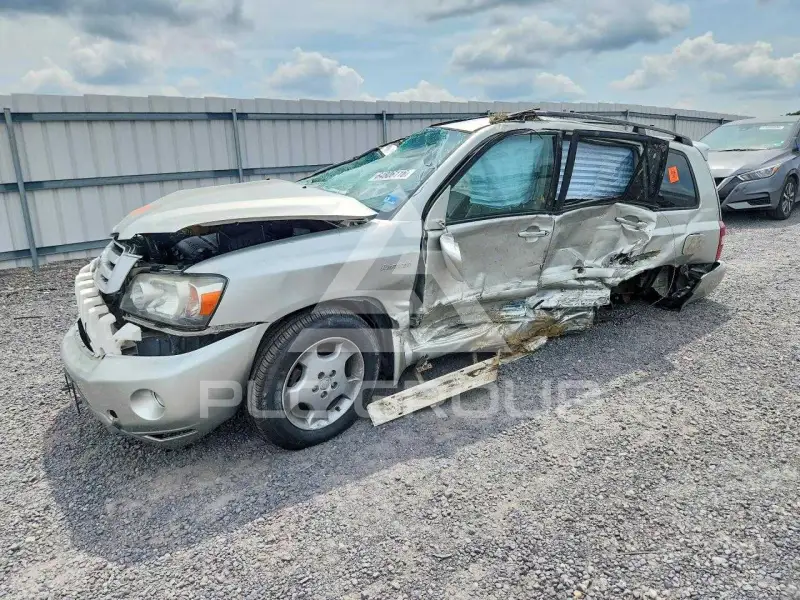 2004 Toyota Highlander фото