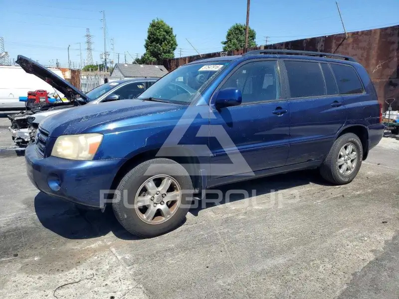 2004 Toyota Highlander photo