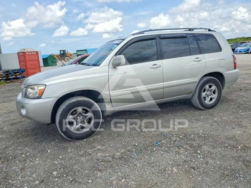 2004 Toyota Highlander фото