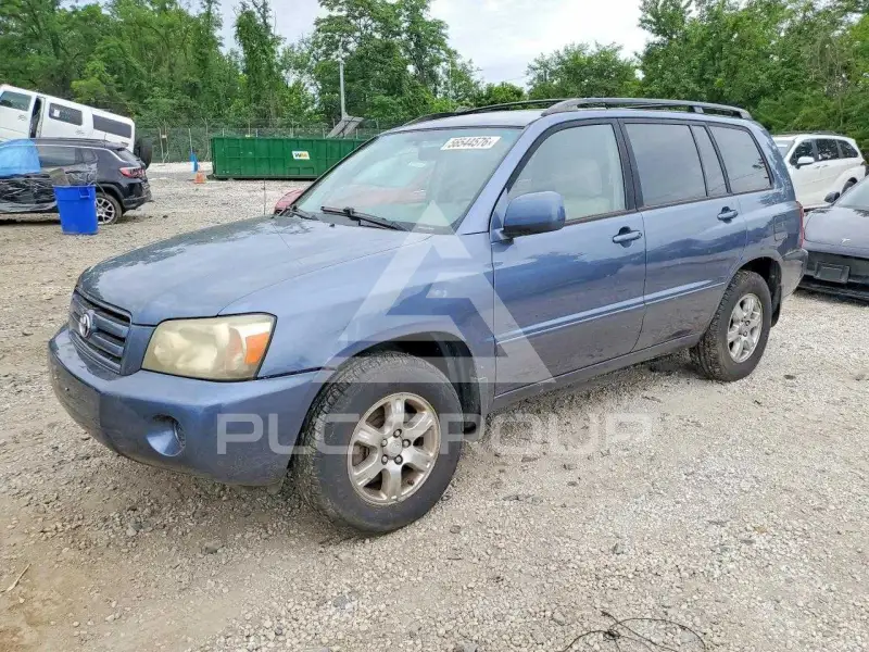 2004 Toyota Highlander photo