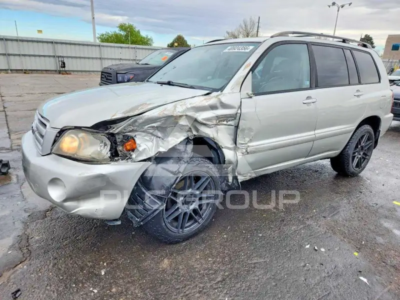 2004 Toyota Highlander фото
