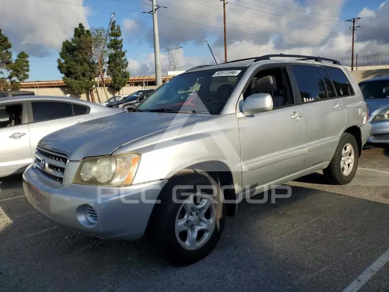 2004 Toyota Highlander фото