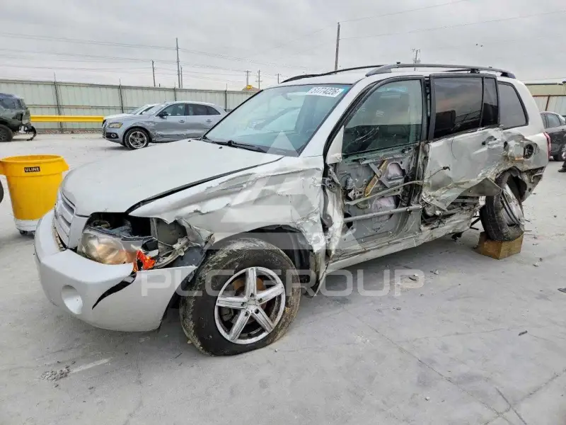 2004 Toyota Highlander фото