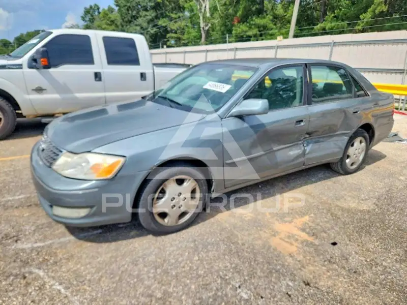 2004 Toyota AVALON photo