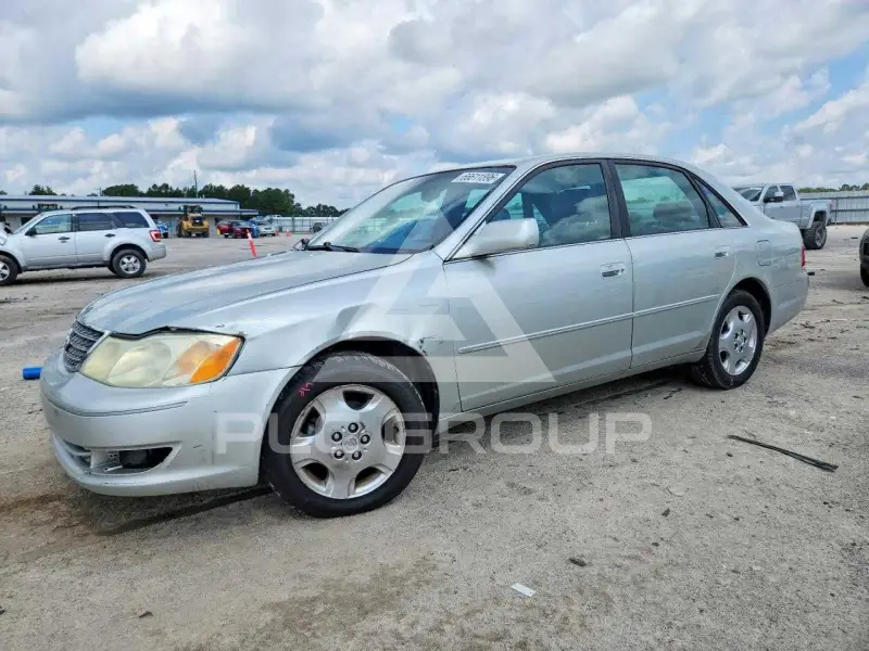 2004 Toyota AVALON photo