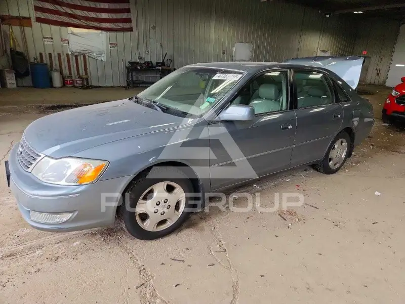 2004 Toyota AVALON photo
