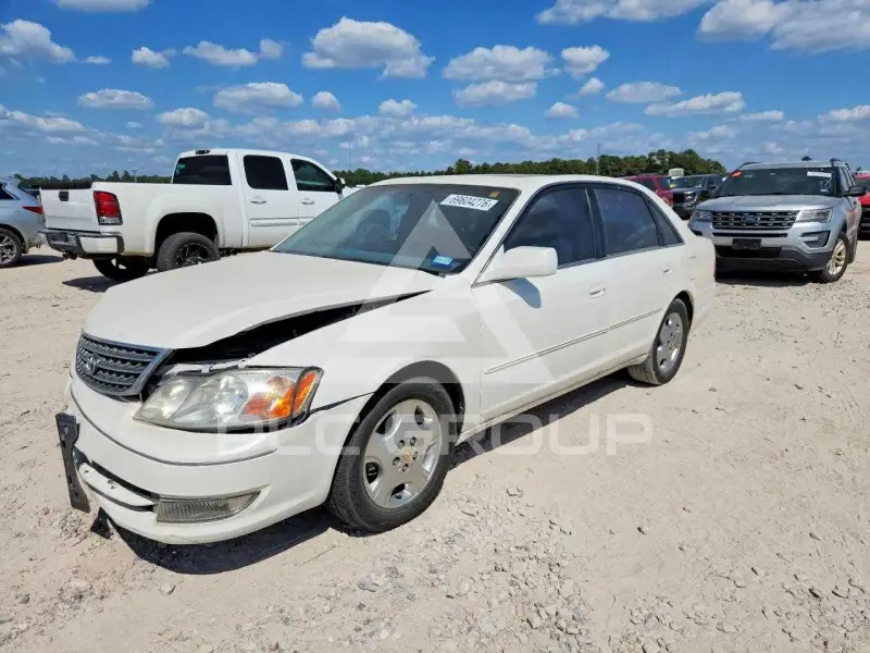 2004 Toyota AVALON photo