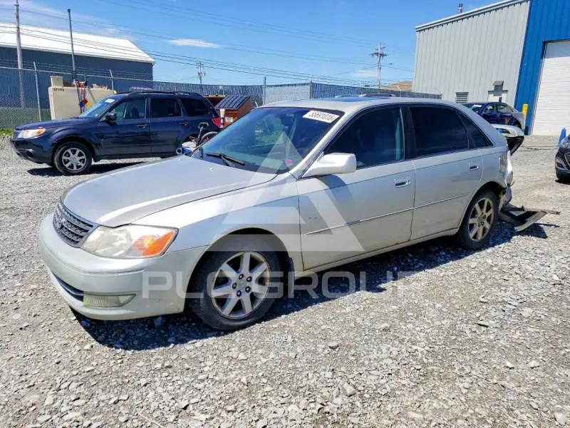 2004 Toyota AVALON photo