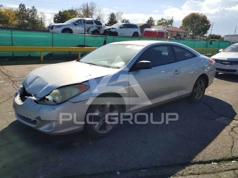 2004 Toyota CAMRY photo