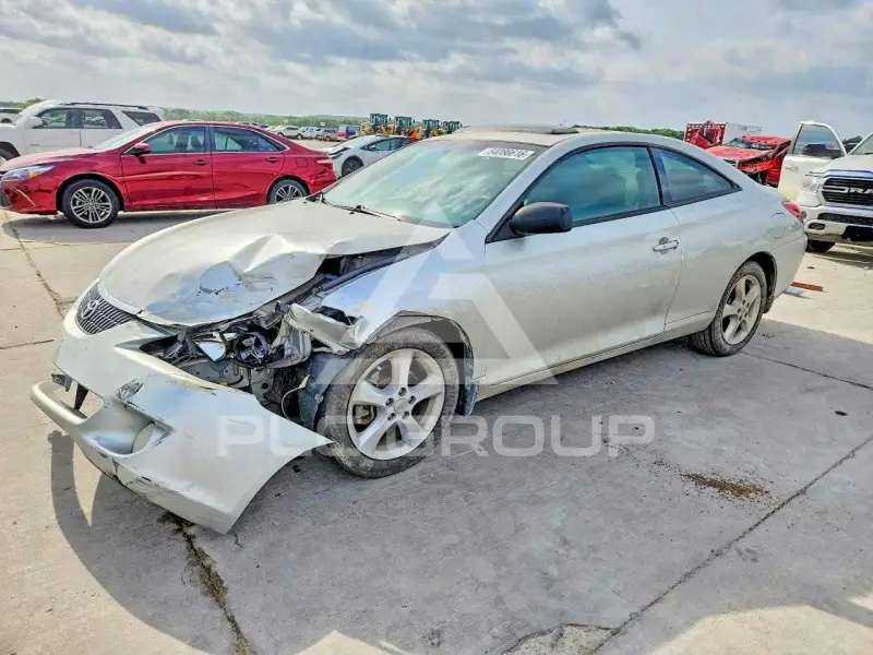 2004 Toyota CAMRY photo