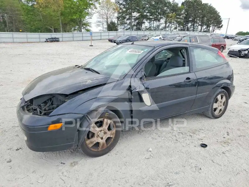 2004 Ford FOCUS photo