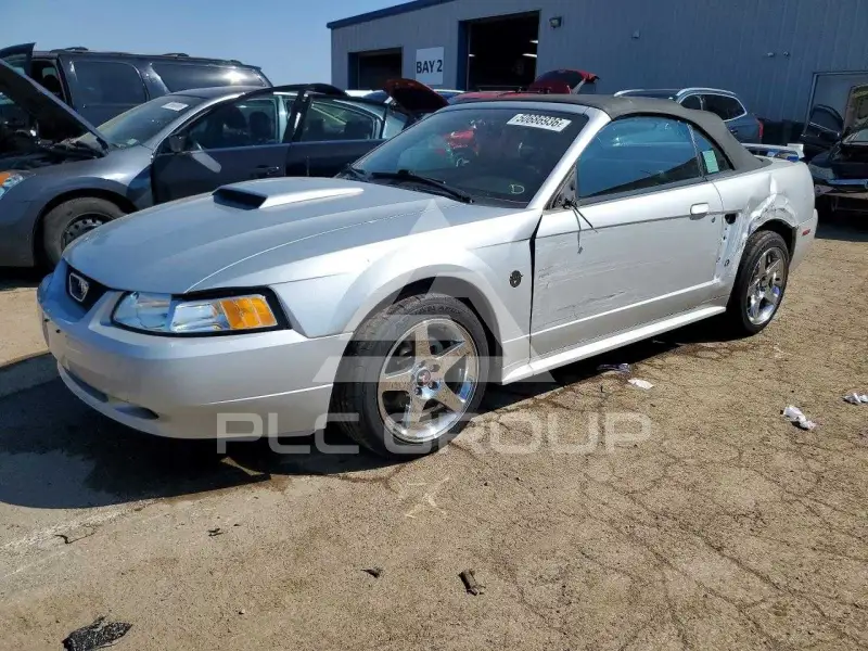 2004 Ford MUSTANG фото