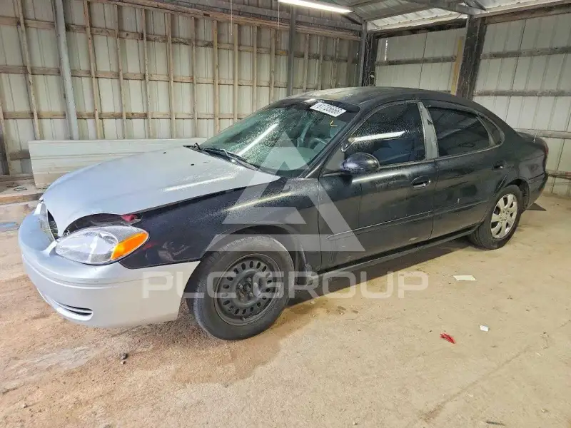 2004 Ford TAURUS photo