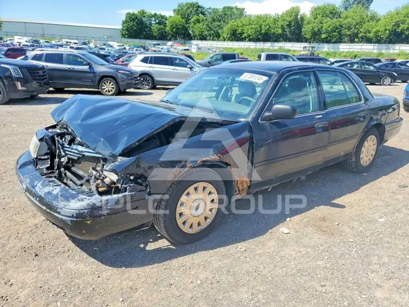 2004 Ford CROWN фото