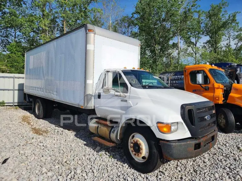 2004 Ford F-650 фото