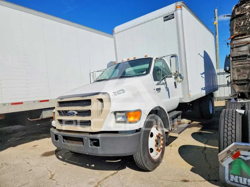 2004 Ford F-650 фото