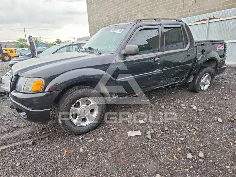 2004 Ford EXPLORER photo
