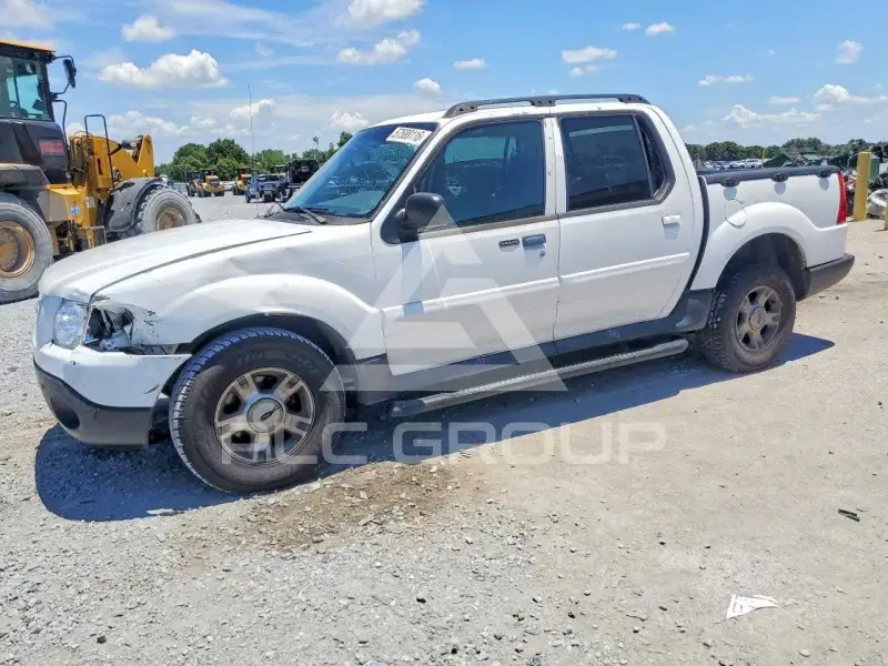2004 Ford EXPLORER photo