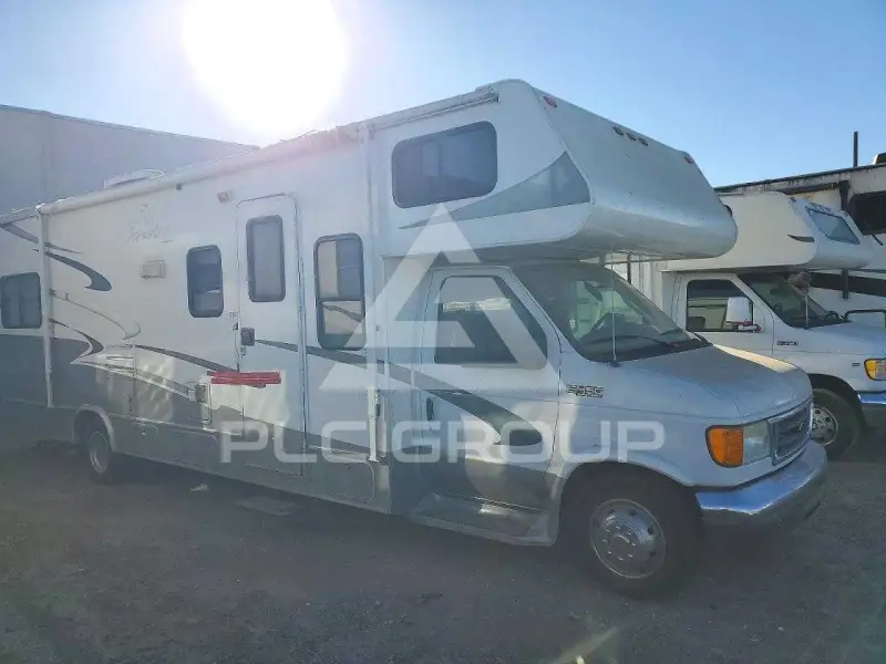 2004 Ford ECONOLINE photo