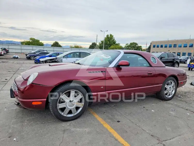 2004 Ford Thunderbird photo