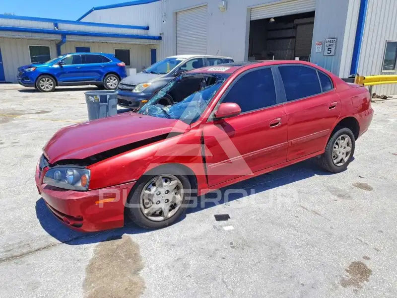 2004 Hyundai Elantra photo