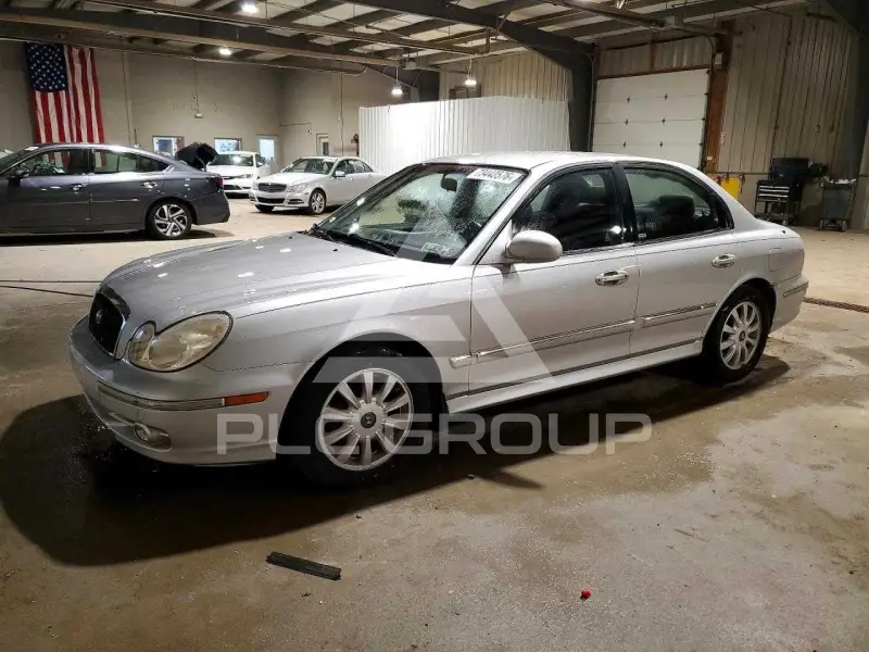 2004 Hyundai Sonata photo