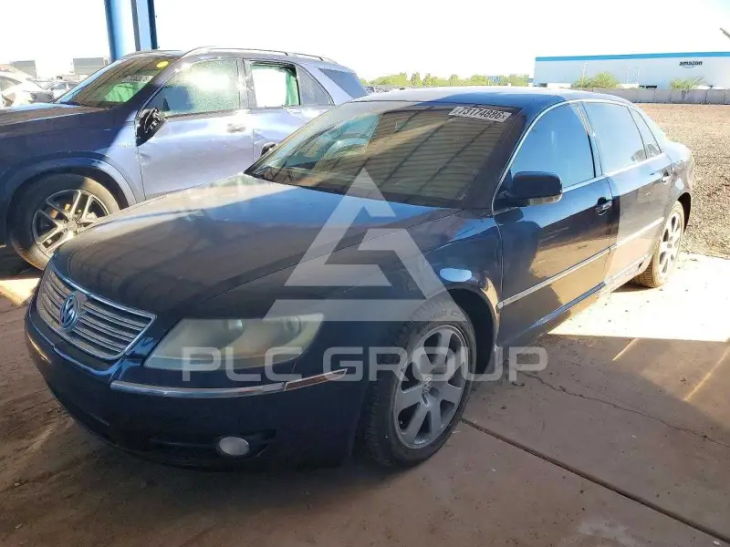 2004 Volkswagen PHAETON photo