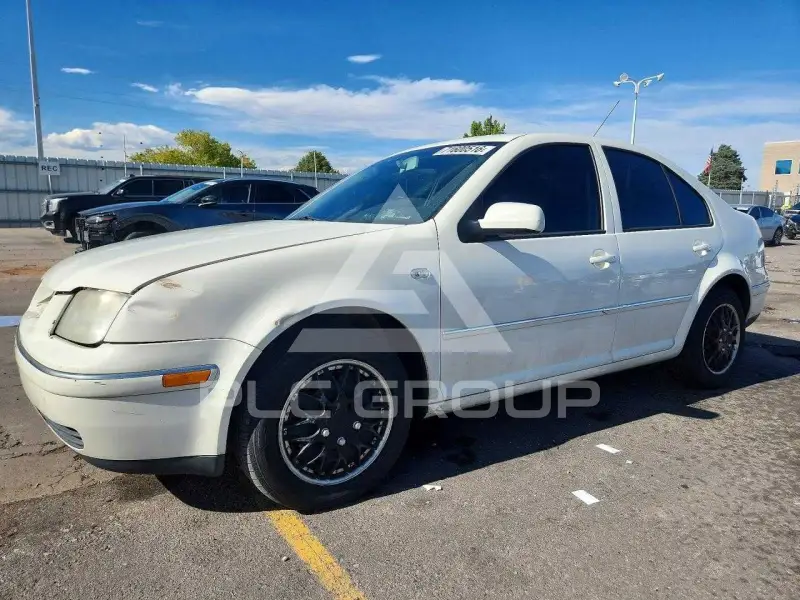 2004 Volkswagen Jetta photo