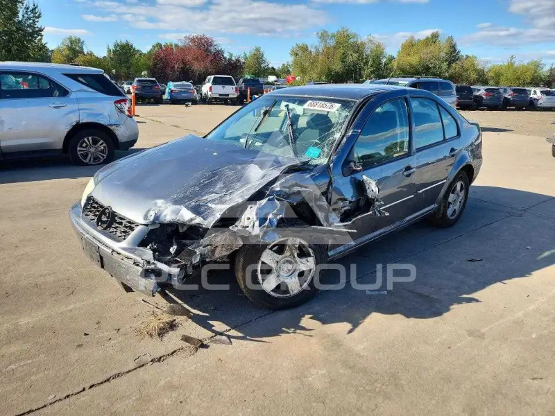 2004 Volkswagen Jetta photo