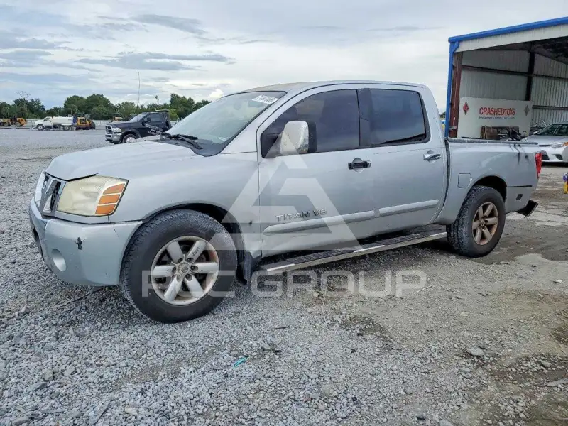 2005 Nissan TITAN photo
