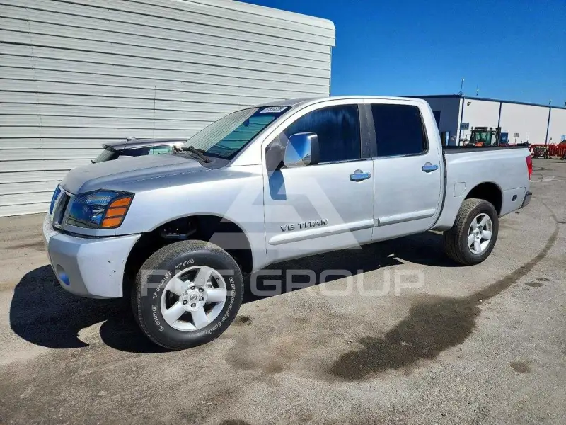 2005 Nissan TITAN фото