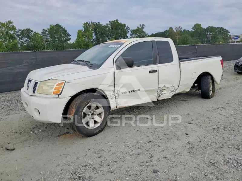 2005 Nissan TITAN photo