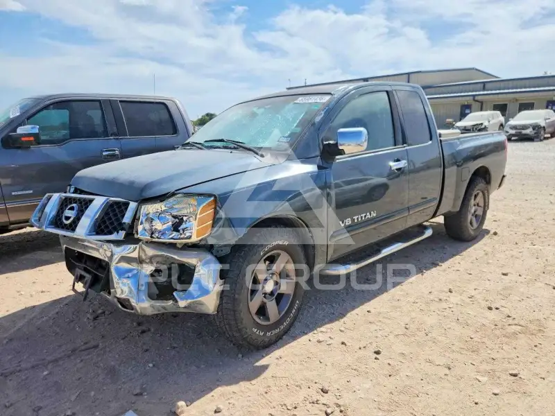 2005 Nissan TITAN photo