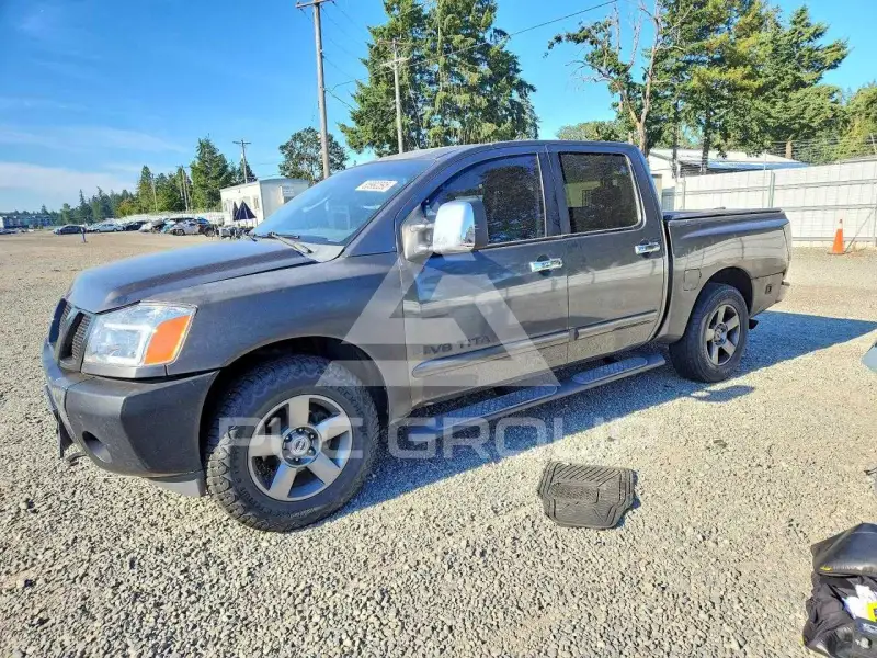 2005 Nissan TITAN фото