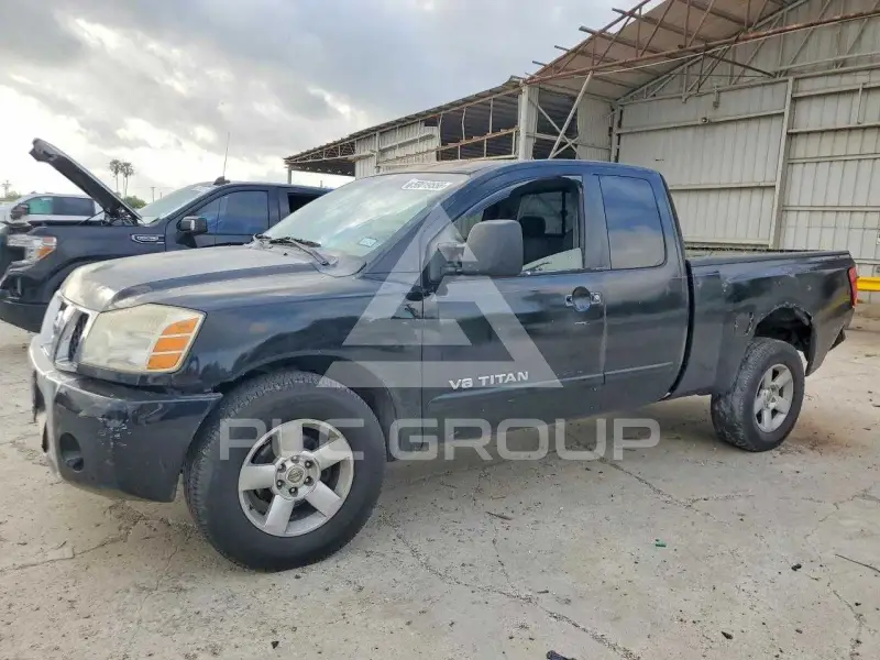 2005 Nissan TITAN фото
