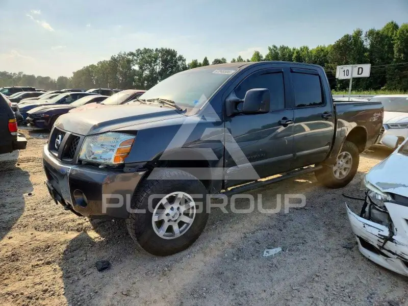 2005 Nissan TITAN фото