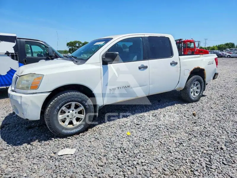 2005 Nissan TITAN фото