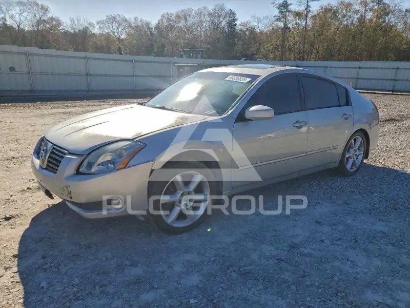 2005 Nissan MAXIMA photo