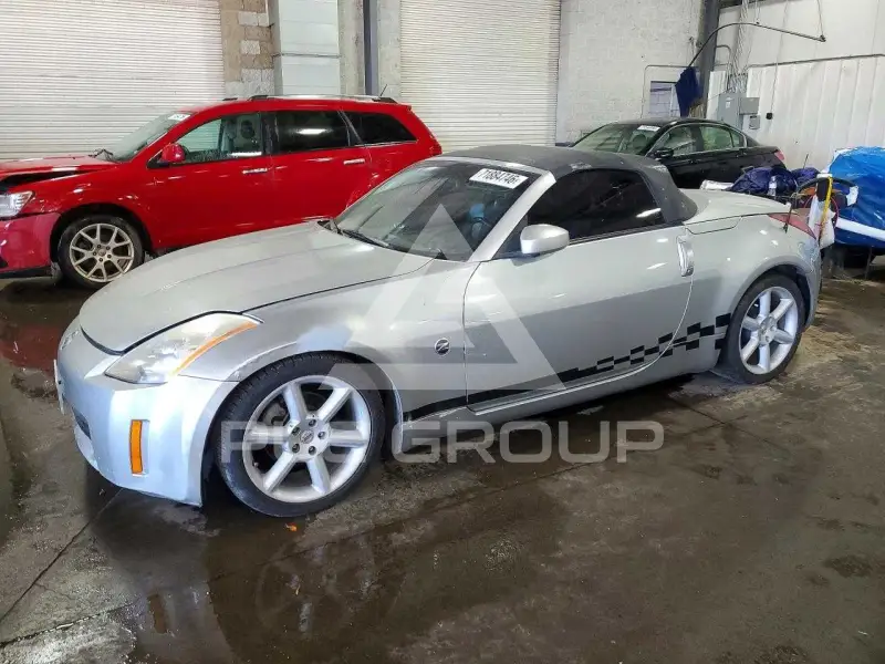 2005 Nissan 350Z фото