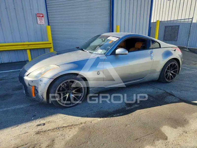 2005 Nissan 350Z фото