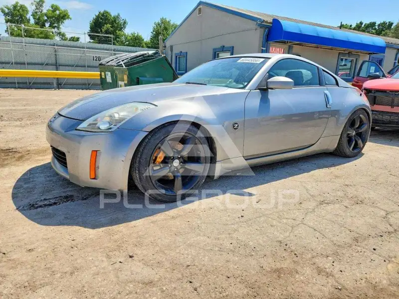 2005 Nissan 350Z photo