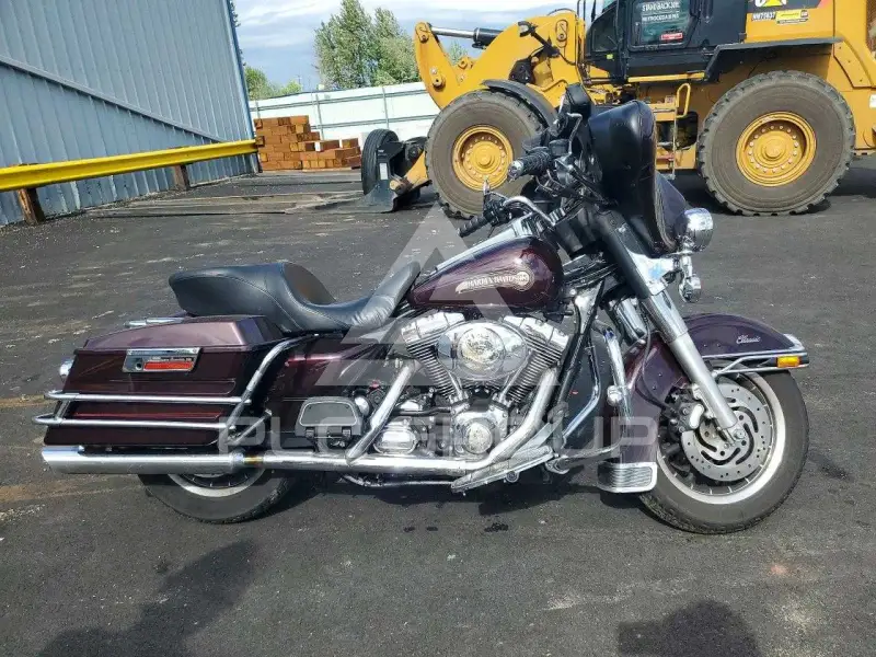 2005 Harley-Davidson FL photo