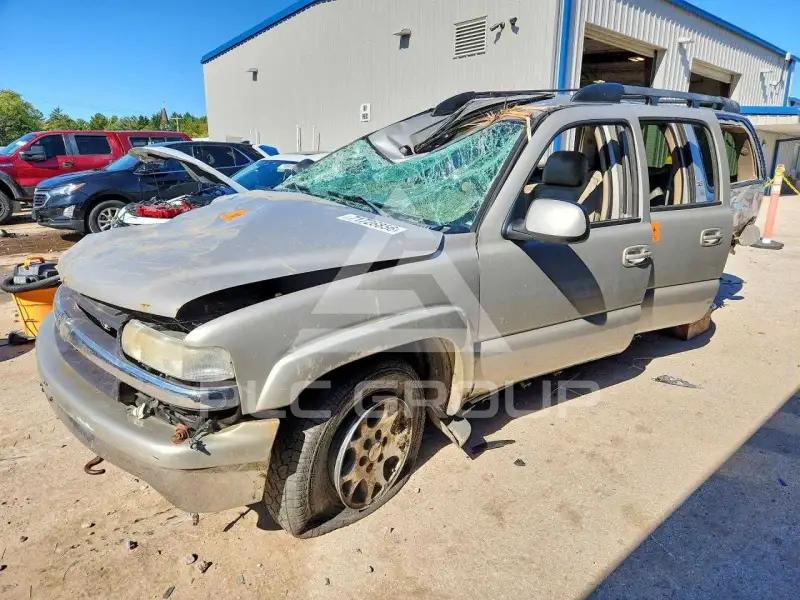 2005 Chevrolet Suburan photo