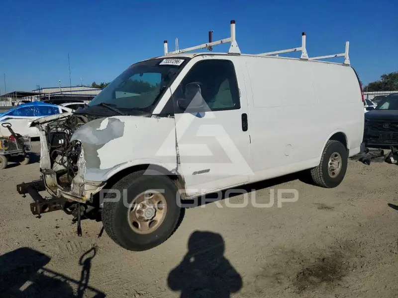 2005 Chevrolet Express photo