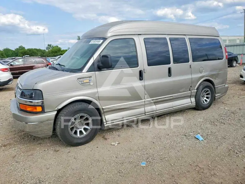 2005 Chevrolet Express photo