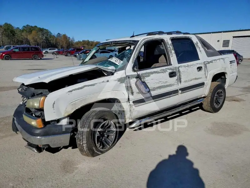 2005 Chevrolet Avalanche photo