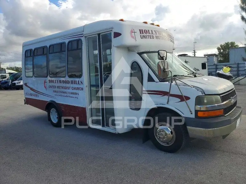 2005 Chevrolet EXPRESS photo