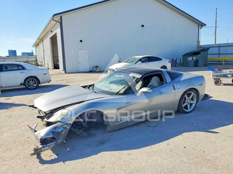 2005 Chevrolet Corvette фото