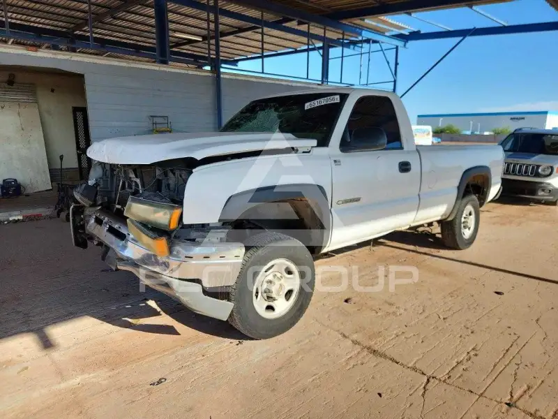 2005 Chevrolet Silverado photo